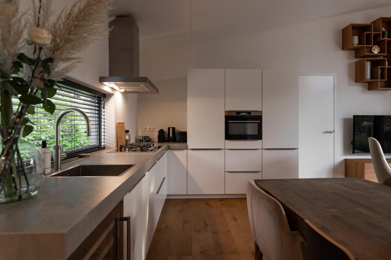 Dutchen Suitelodges Gooilanden Loosdrecht Exterior foto