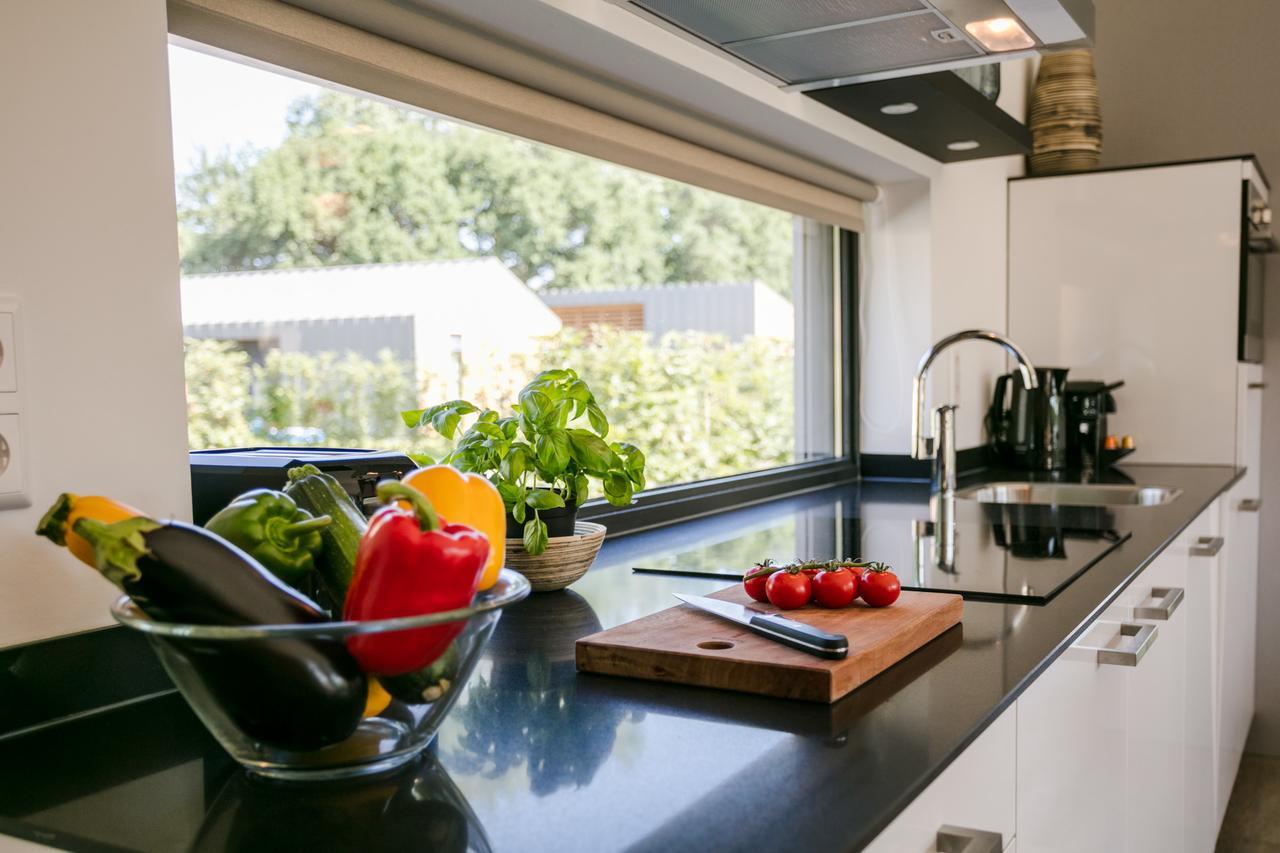 Dutchen Suitelodges Gooilanden Loosdrecht Exterior foto